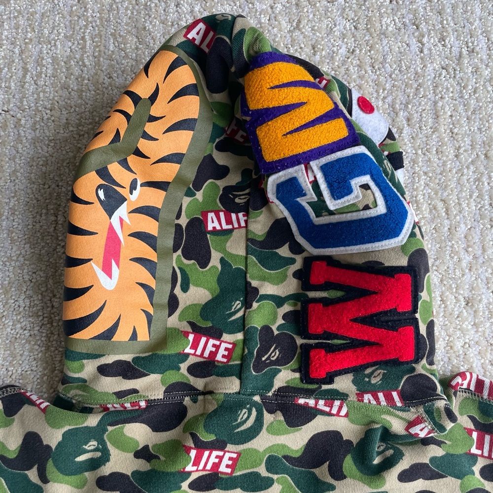 MINT Bape X Alife ABC Camo Pullover Shark Hoodie Size Medium A Bathing Ape Rare - Picture 3 of 15
